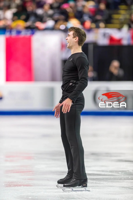 Ice Gallery Skates U.S.